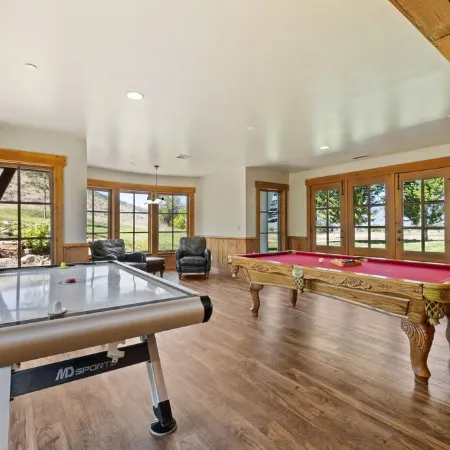 Rustic 8B Estate on 40 Acres – 9,900Sqft Estate on Private Ranch with 2 Hot Tubs