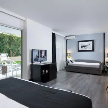 Athenian Riviera Hotel& Suites