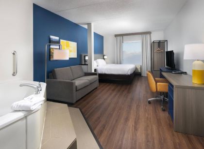 컴포트 스위트 아울렛 센터