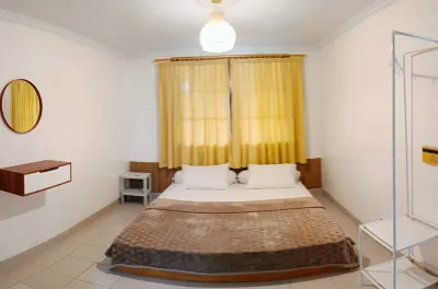 Lippo Carita Kondominium - Iwan Hotel dekat Pantai Carita Geratis Warung Ema ito