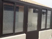 Pavillon Pour 4 Personnes au Bord de L'eau Hotels in Leucate