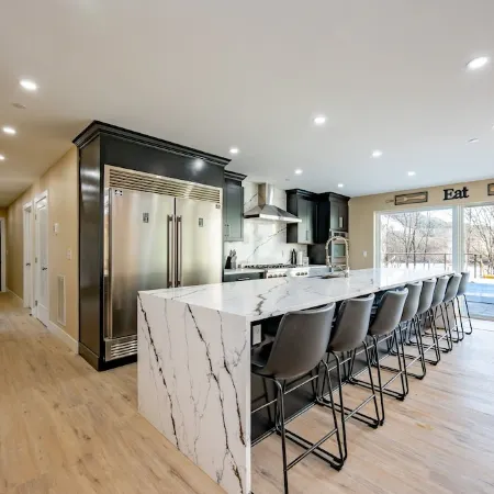 New! Epic lakefront home with indoor pool!