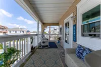 Heated Pool and Modern Comforts - Gorgeous Coastal Haven Hotel a Wildwood Crest