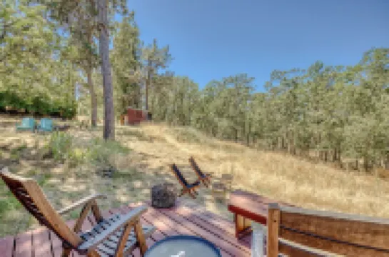 Cozy Cabin "Hygge" Getaway- Explore the Gorge