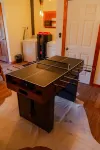 COZY Cabin with Hot Tub - Near all in Hocking Hills