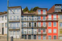 Miragaia Riverside Suites. Hotels near World of Discoveries