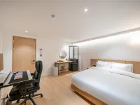 Brown Dot Hotel NamGumi Hotels near Dodeogam Hermitage