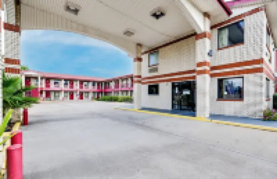 Hotel O Luxury Inn Channelview Baytown I-10