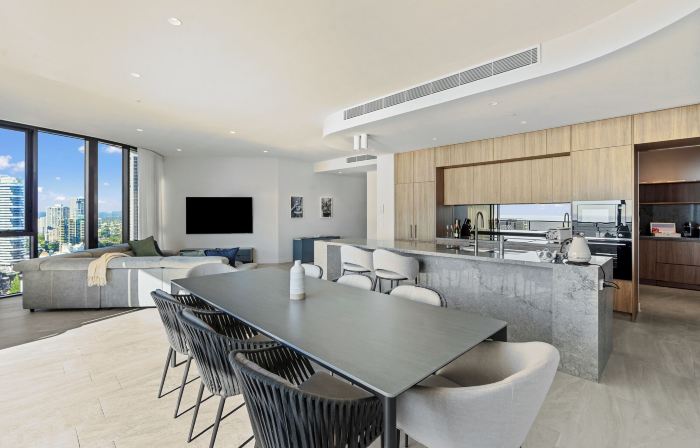 Encore Broadbeach - Official