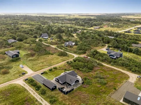 "Christan" - 1.2km from the Sea