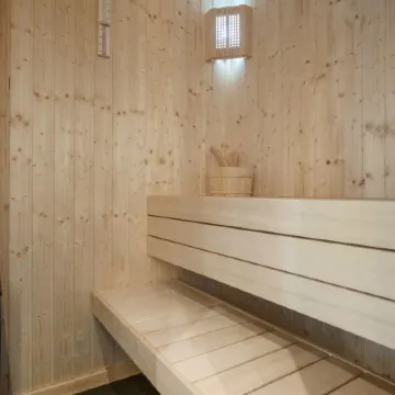 "Harrieth" - 300m from the Sea