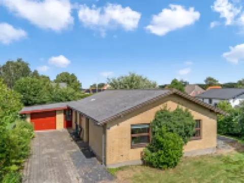 "Ilmo" - 1.9km from the sea Hotels in Asa