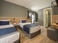 Pure Blanche Hotel