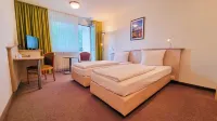 Panorama Inn Hotel und Boardinghaus - Balkon