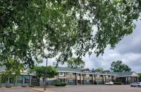 Super 8 by Wyndham Hudson Hotels in Hudson