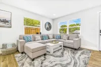 Centrally Located 3-Bedroom Oasis: 20 Mins to Beach and City Life on VRBO