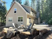 Hinrichsen Private Cabin Getaway