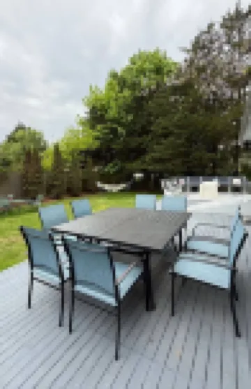 Great location! Short walk to the beach, 5min drive to center! A lot of capacity