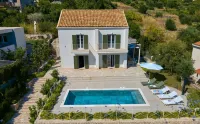 Hedera Estate Villa Hedera XVIII - Homestays