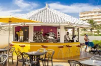 ZT Aparthotel Acuasol - ที่มีบาร์