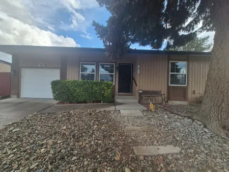 Clean & Cozy! - Hot Tub Hideaway!