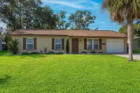 Lovely Lutz Living Hotels in Cheval