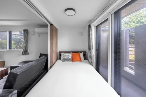 Seraphic 101 - Apartments