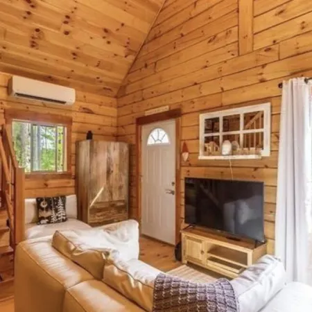 Adorable Northwoods cabin