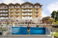 Alpenresort Belvedere - piscina