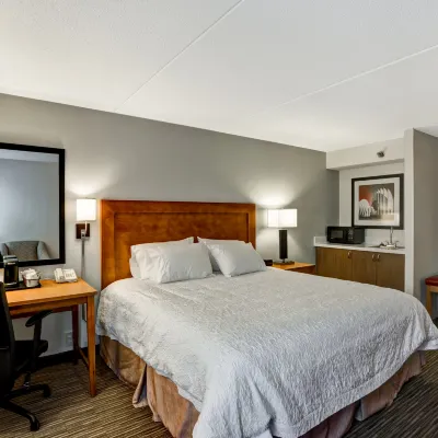 Hampton Inn Norfolk-Naval Base Hotels near Longest Pier