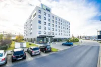 Holiday Inn Express DUSSELDORF - CITY NORTH by IHG - parking