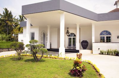 施設外観 ヴァイスロイバリの写真