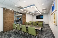 Holiday Inn Express & Suites BUFORD NE - LAKE LANIER by IHG - 3-Star