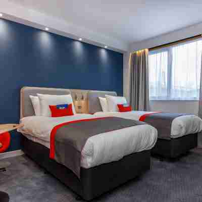 Holiday Inn Express WIGAN by IHG Rooms