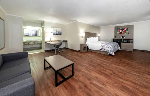 Red Roof Inn Petersburg - Fort Lee Hotels in Rives