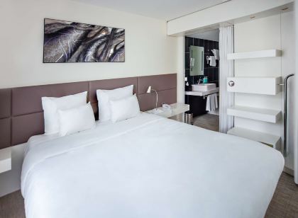 Novotel Suites Paris Issy-Les-Moulineaux