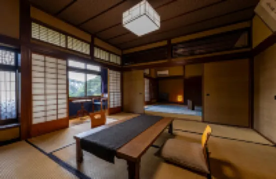 岡本屋日式旅館 鄰近湯之花的酒店