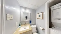 I841 – World Cup Stay - 18 Min to at&T - Sleeps 4 - Public Transit
