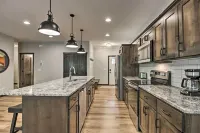 Upscale Townhome in Causeways on Gull Resort! - Pools