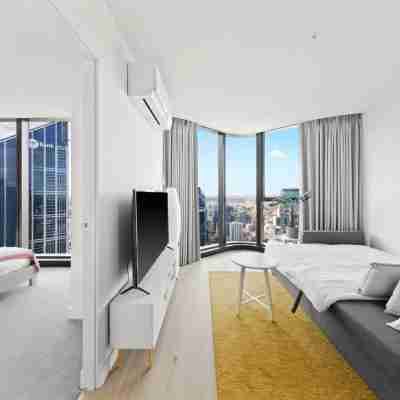 A 3BR Apt Next to Melbourne Central, FREE Parking Rooms
