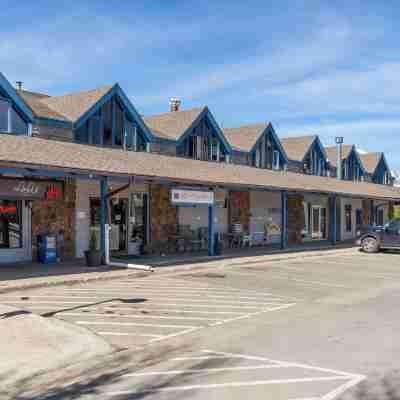 Sail Lofts 303 Hotel Exterior