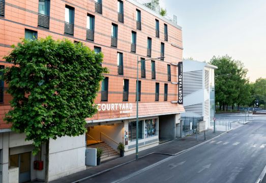 코트야드 바이 메리어트 파리 아르쾨이 헬스장