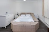 Hotel Familja - 2-Star