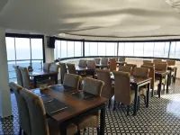 新飯店薩姆松 - 早餐