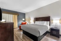 Quality Inn Chattanooga Hamilton Place - Kitchens