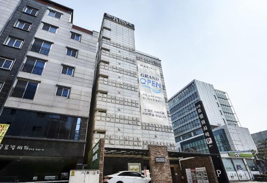 호텔 시설 비교 사진