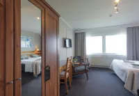 Hotell Veckefjärden Hotels near Varvsbergets Hoppbackar Utsikt