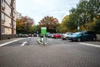 Holiday Inn SLOUGH - WINDSOR by IHG - Parking