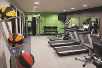 La Quinta Inn & Suites by Wyndham Covington - Gym