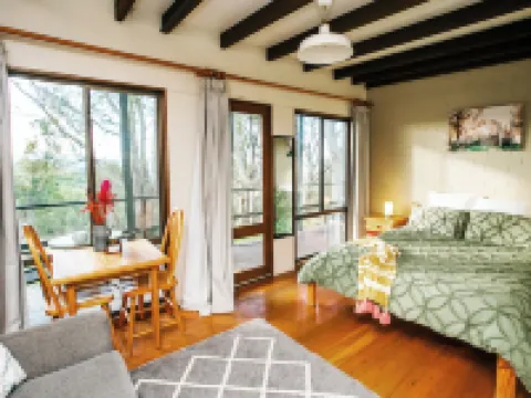Bumblebrook Farm Motel Hotels in Bega